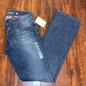 Guess Boot Cut Jeans size 24 regular, New with tags